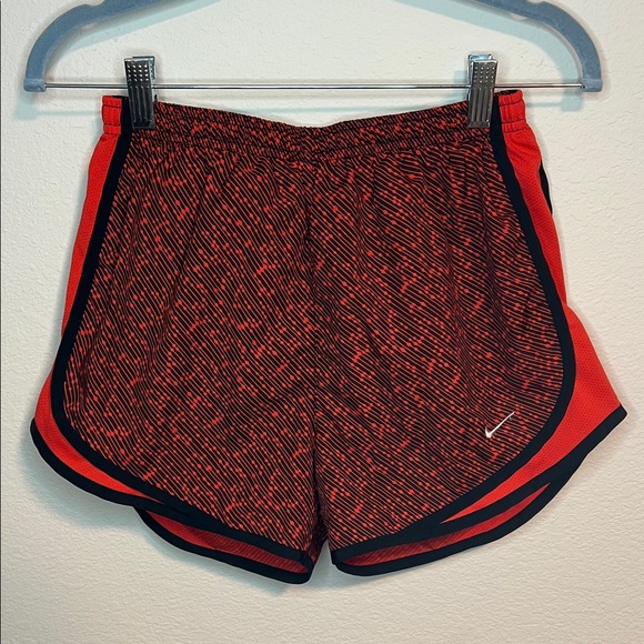 Nike Women's Red and Black Athletic Shorts Running Lined Small - Picture 1 of 5